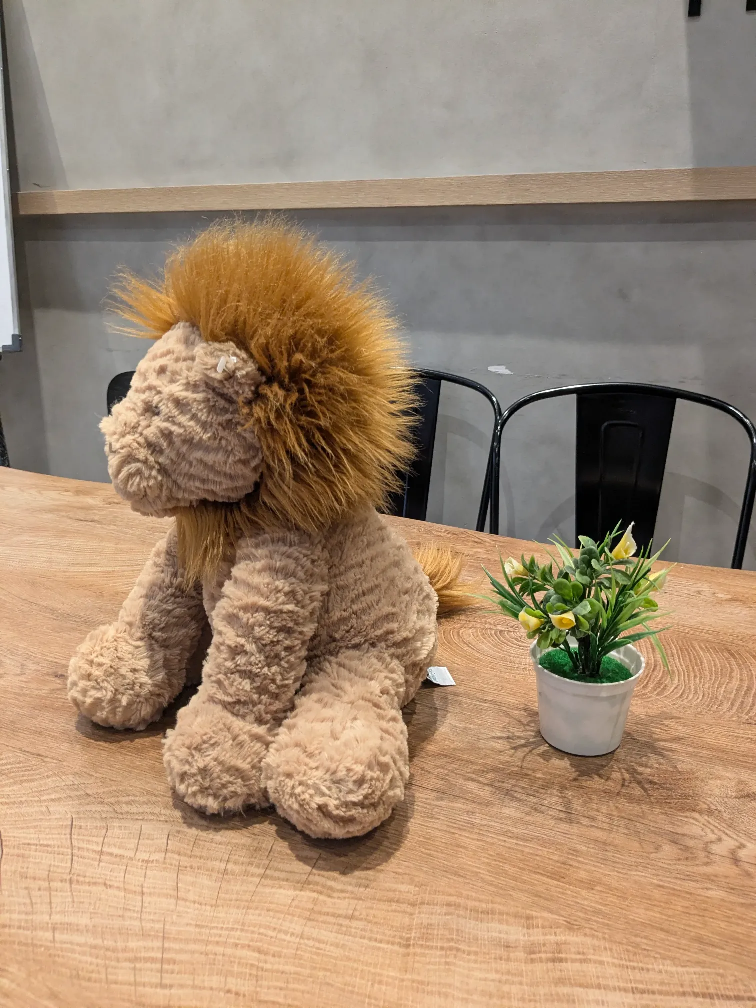 Jellycat Fuddlewuddle Lion view 2